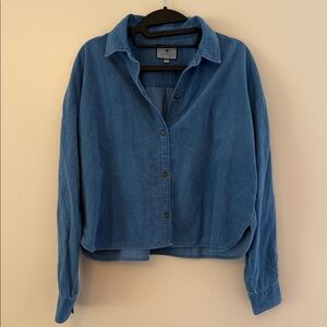 Tuckernuck Women's Blue Cropped Chorduroy Button-Up Shirt 100% Cotton Size M